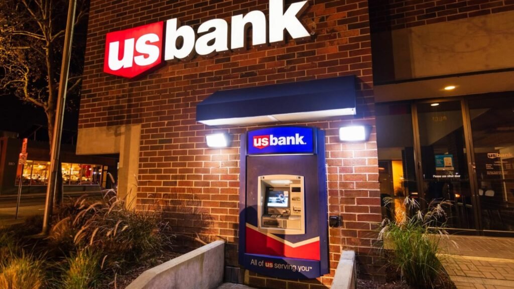 The U.S. banking system and loan structure explained